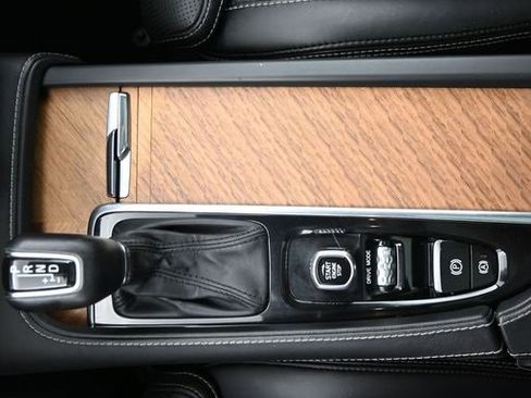 Used 2020 Volvo XC90 T6 Inscription w/ Protection Package Premier image 20