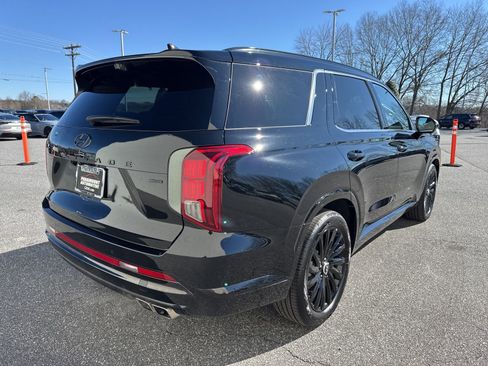 Used 2025 Hyundai Palisade Calligraphy image 7