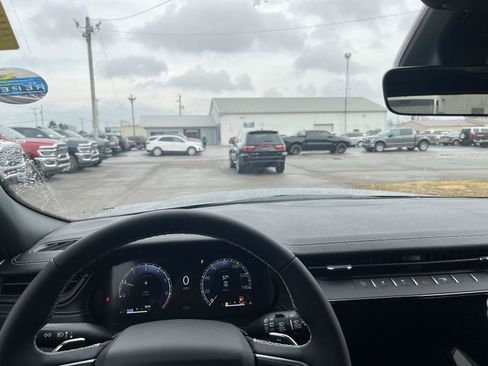 New 2026 Jeep Grand Cherokee Altitude AWD/4WD image 17