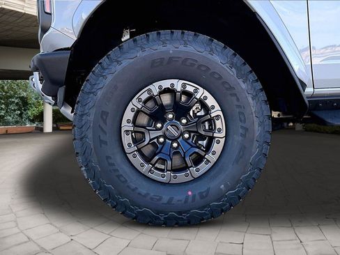 New 2026 Ford Bronco Raptor w/ Interior Carbon Fiber Pack AWD/4WD image 15