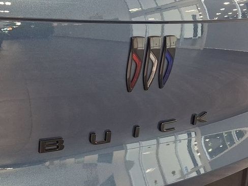 Used 2024 Buick Envista Sport Touring w/ Convenience I Package FWD image 30
