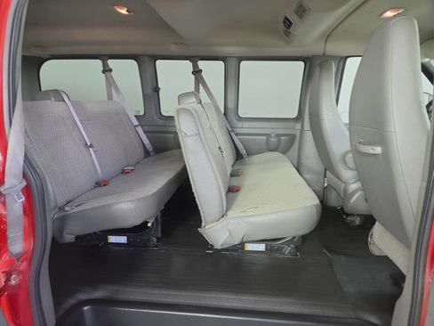 Used 2014 GMC Savana 1500 LT w/ LT Preferred Equipment Group AWD/4WD image 23