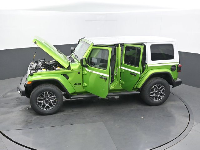 New 2026 Jeep Wrangler Unlimited Sahara w/ Whitecap Package AWD/4WD image 71