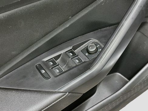 Used 2025 Volkswagen Jetta Sport FWD image 15