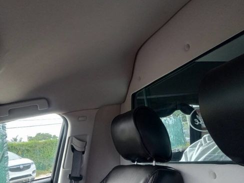 Used 2011 Cadillac DTS Limousine image 9