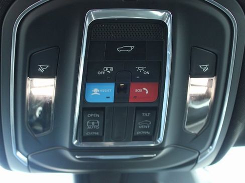 Used 2024 Jeep Grand Cherokee Laredo X w/ Luxury Tech Group I image 26