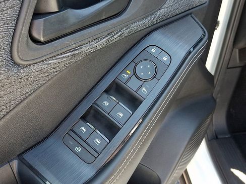 Used 2021 Nissan Rogue S AWD/4WD image 28