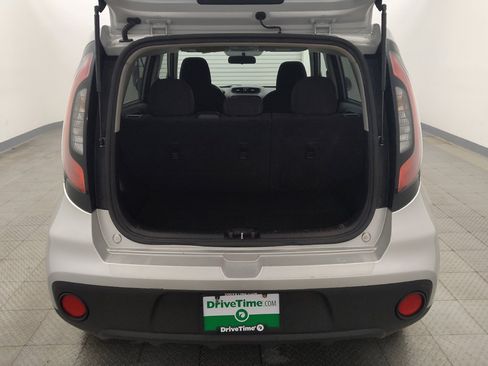 Used 2018 Kia Soul FWD image 29
