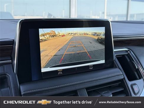 Used 2023 Chevrolet Suburban Premier image 24