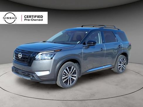 Certified 2024 Nissan Pathfinder Platinum AWD/4WD image 1