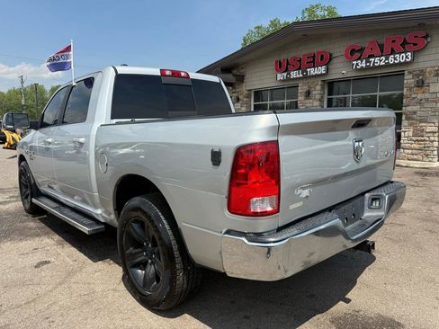 Used 2019 RAM 1500 Classic SLT AWD/4WD image 9