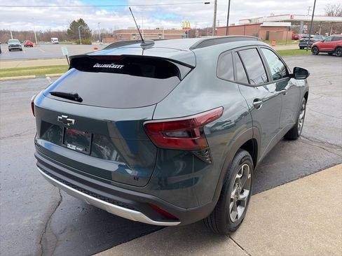 New 2026 Chevrolet Trax LT w/ Driver Confidence Package image 6