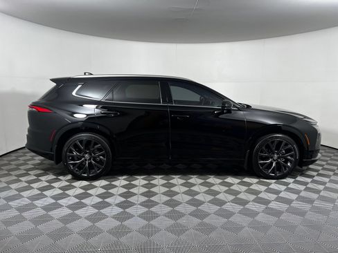 Used 2026 Toyota Crown Signia w/ Advanced Technology Package AWD/4WD image 4