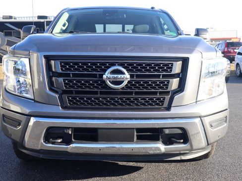Used 2021 Nissan Titan SV w/ SV Convenience Package image 21