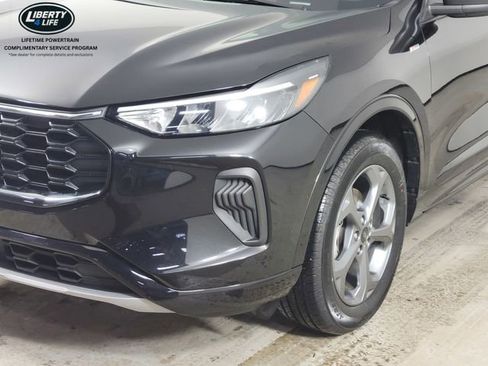 Certified 2024 Ford Escape ST-Line image 9