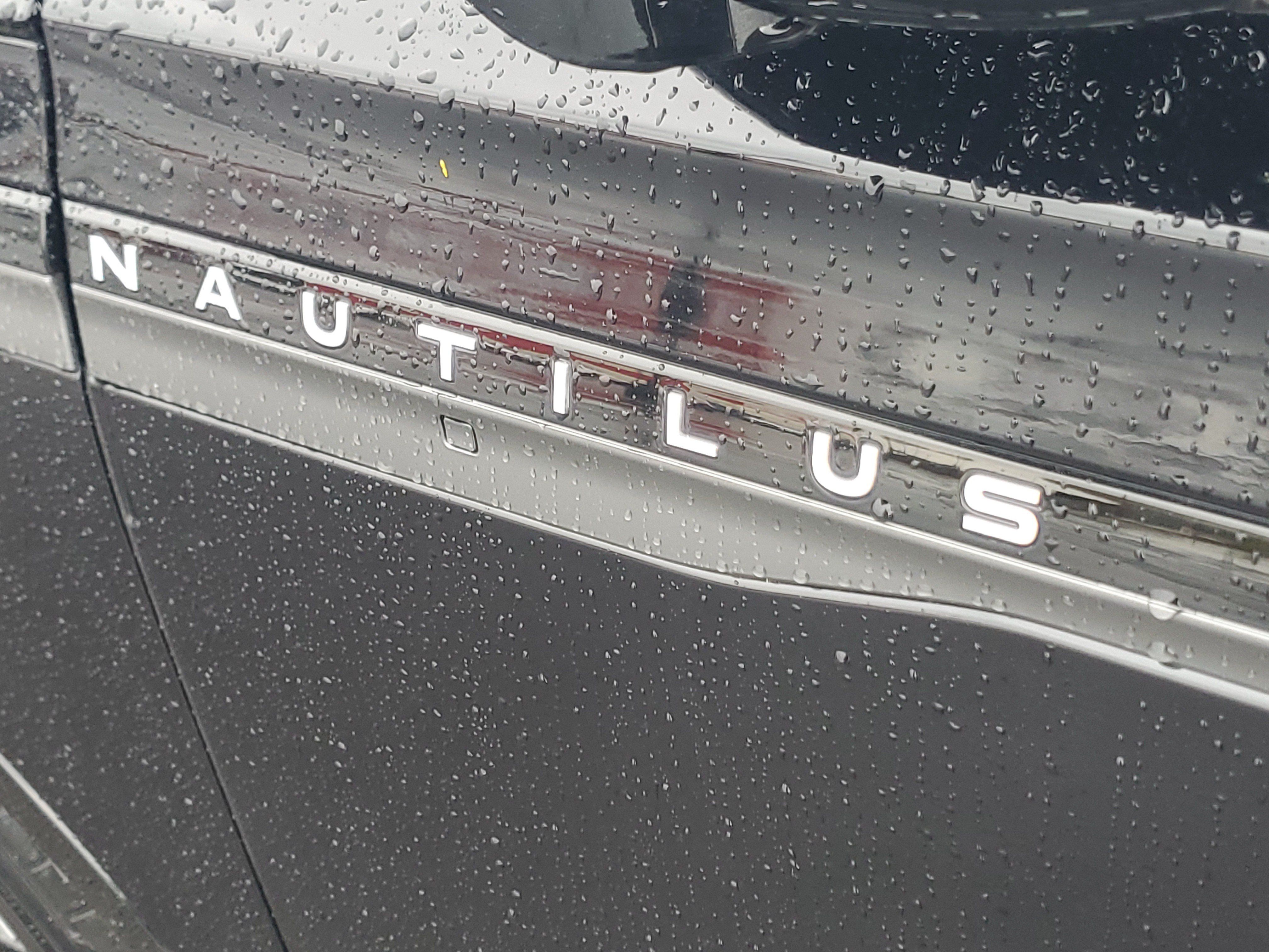 New 2026 Lincoln Nautilus Reserve w/ Jet Appearance Package AWD/4WD image 7