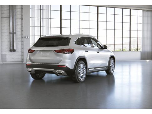 Certified 2023 Mercedes-Benz GLA 250 4MATIC image 41
