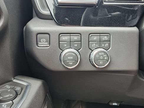New 2026 GMC Sierra 1500 SLT w/ SLT Premium Plus Package AWD/4WD image 19
