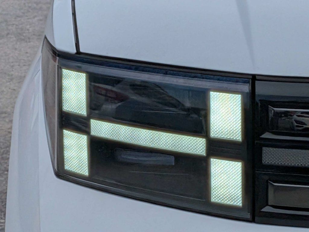 Used 2024 Hyundai Santa Fe Limited FWD image 12