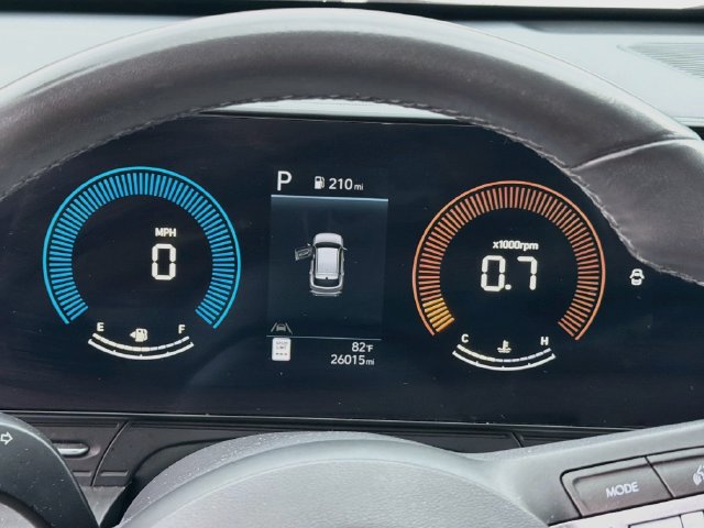 Used 2024 Hyundai Kona SEL FWD image 12