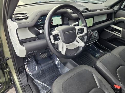 Used 2021 Land Rover Defender 90 First Edition AWD/4WD image 18