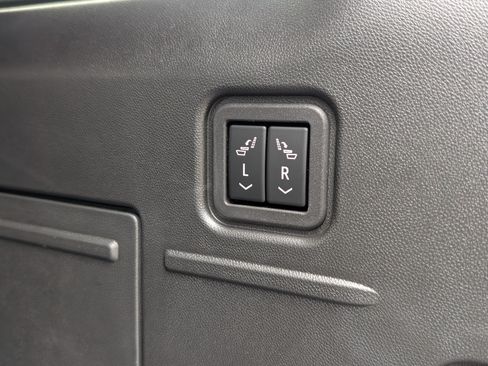 Used 2024 GMC Hummer EV 2X w/ Extreme Off-Road Package AWD/4WD image 20