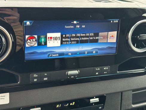 New 2025 Mercedes-Benz Sprinter 2500 image 19