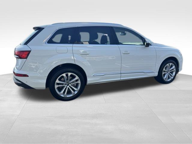 Used 2025 Audi Q7 3.0T Premium Plus AWD/4WD image 3