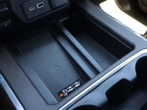 Used 2019 GMC Sierra 1500 Denali w/ Denali Ultimate Package image 18