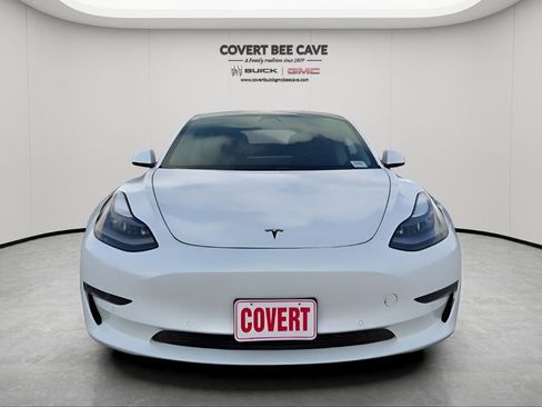 Used 2021 Tesla Model 3 Standard Range Plus image 2