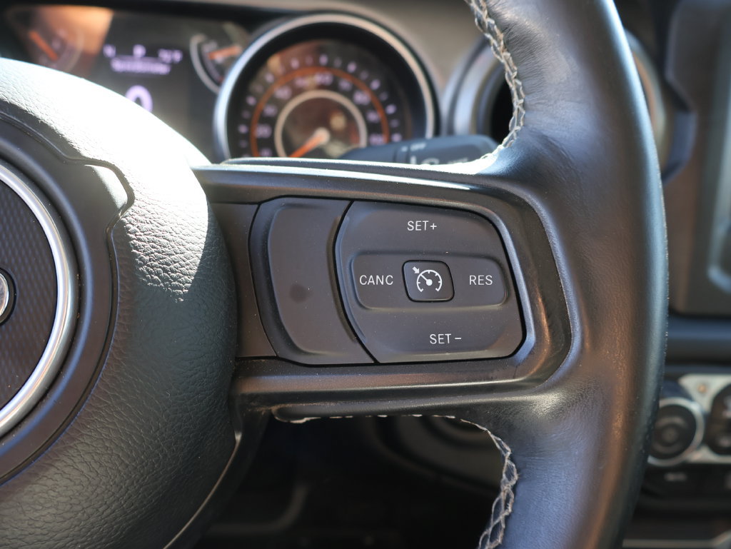 Used 2023 Jeep Gladiator Sport AWD/4WD image 26