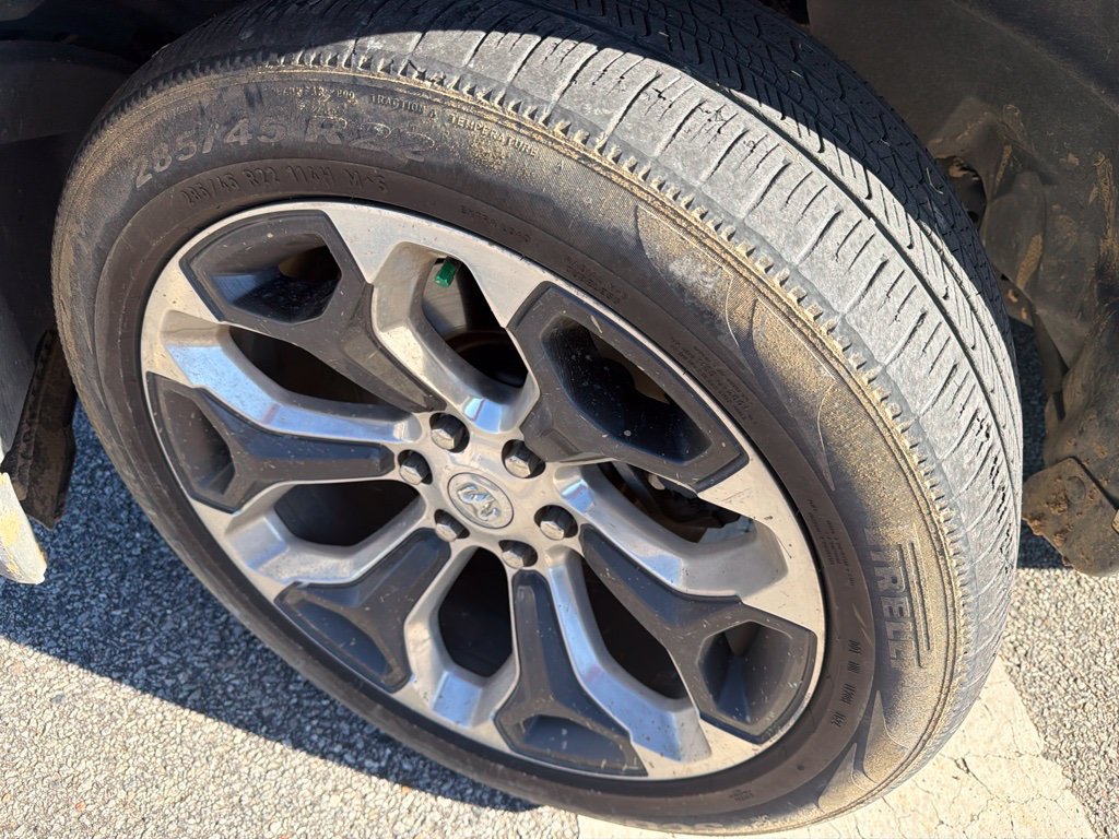 Used 2019 RAM 1500 Limited AWD/4WD image 3