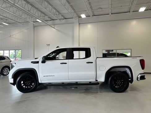 Used 2025 GMC Sierra 1500 Pro w/ Graphite Edition AWD/4WD image 9