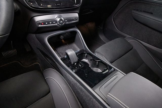 Certified 2023 Volvo C40 P8 Recharge Plus w/ Climate Package AWD/4WD image 9