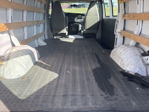 Used 2019 GMC Savana 2500 w/ Driver Convenience Package RWD image 10