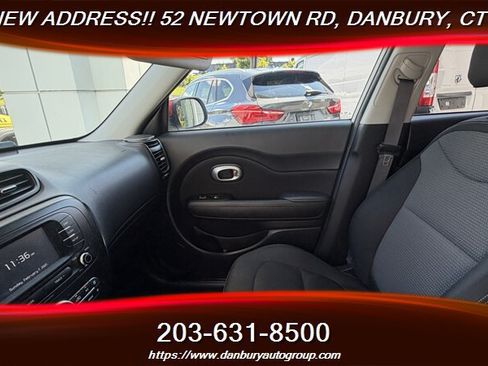 Used 2017 Kia Soul + w/ Designer's Package FWD image 12
