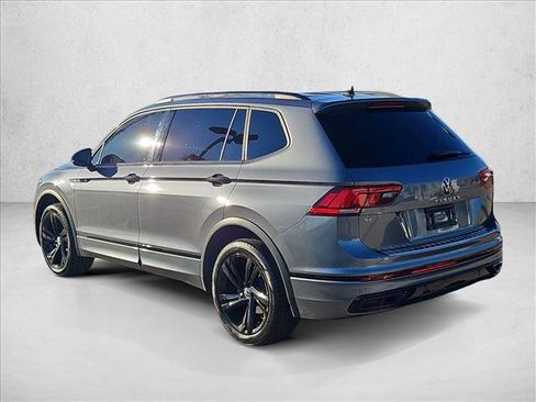 Used 2023 Volkswagen Tiguan SE R-Line image 8