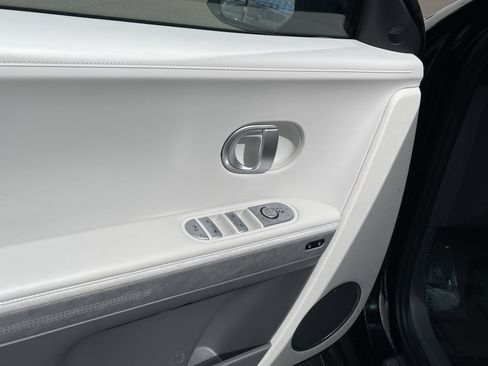 Certified 2023 Hyundai Ioniq 5 Limited AWD/4WD image 17