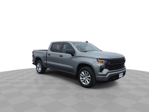 Certified 2025 Chevrolet Silverado 1500 Custom RWD image 2