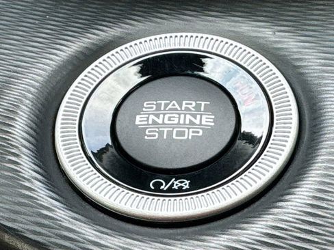 Used 2023 Jeep Grand Cherokee L Laredo image 20