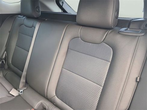 New 2026 Chevrolet Trax LT image 13