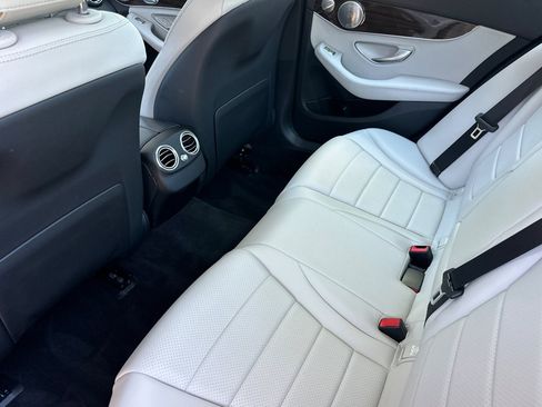 Used 2017 Mercedes-Benz C 300 Sedan image 26