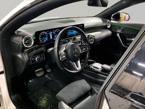 Used 2023 Mercedes-Benz CLA 250 4MATIC image 18