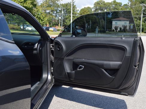 Used 2019 Dodge Challenger SXT image 17