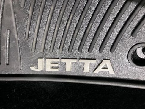 Used 2017 Volkswagen Jetta S image 27