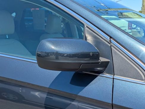 Used 2024 Ford Edge SEL w/ Convenience Package AWD/4WD image 12