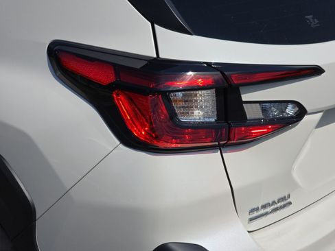 Used 2024 Subaru Crosstrek 2.0i Premium AWD/4WD image 34