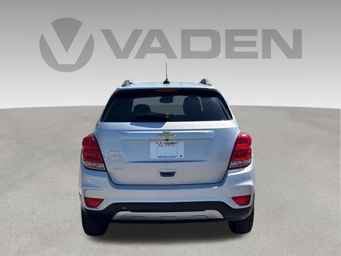 Used 2020 Chevrolet Trax LT w/ LT Convenience Package FWD image 23