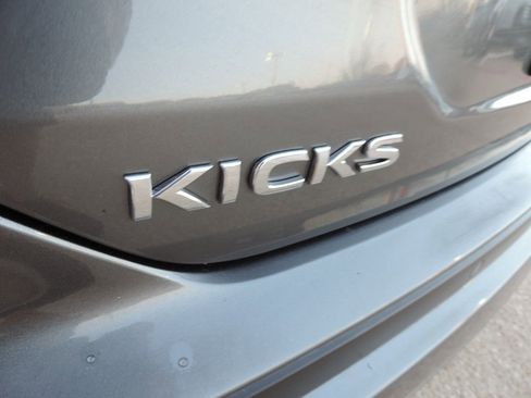 New 2025 Nissan Kicks Play S image 12