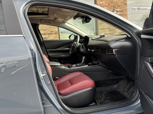 Used 2024 MAZDA CX-30 AWD 2.5 S w/ Preferred Package image 13